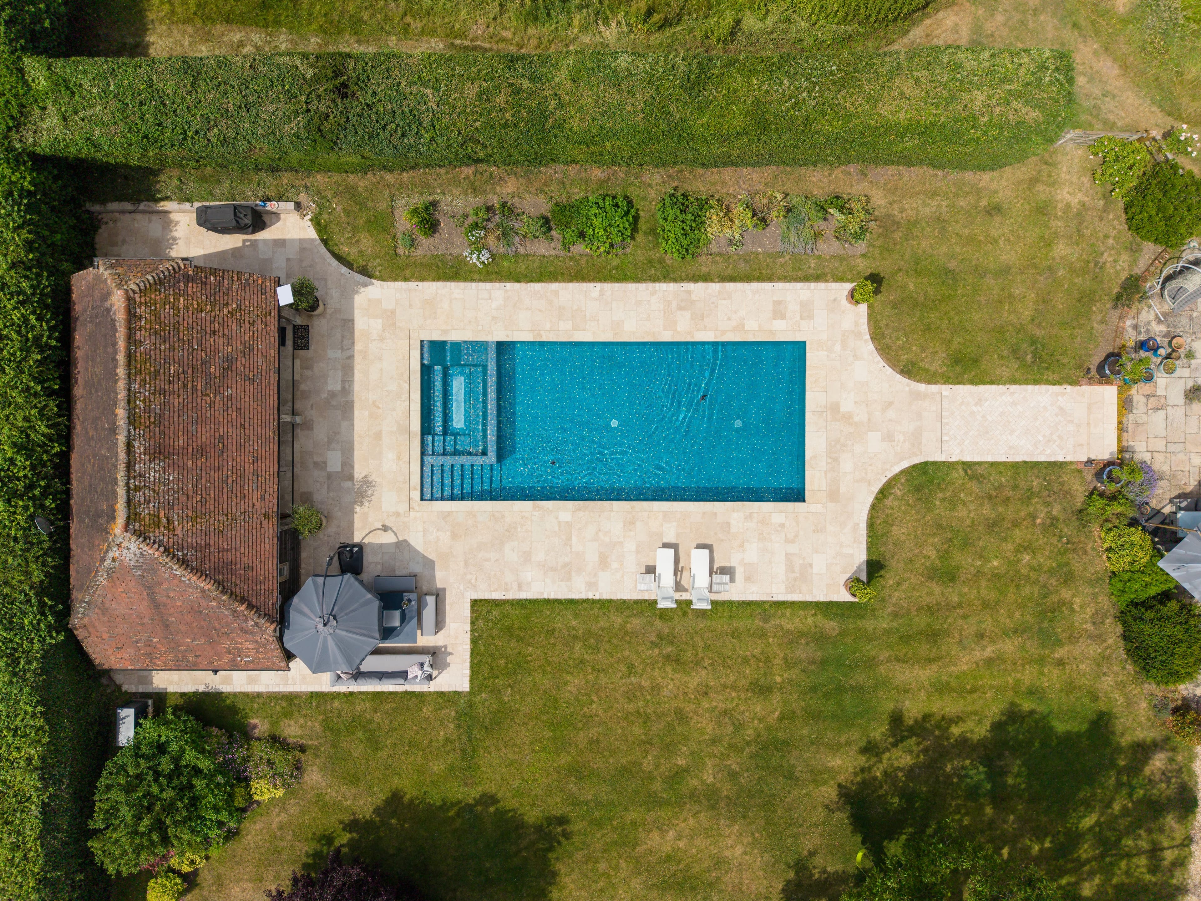 Caufaude Manor aerial view